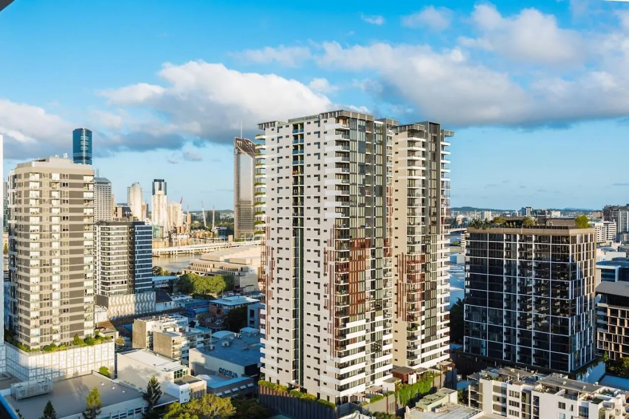 Location 2Bd Apt W Spectacular City Views Brisbane Apartment