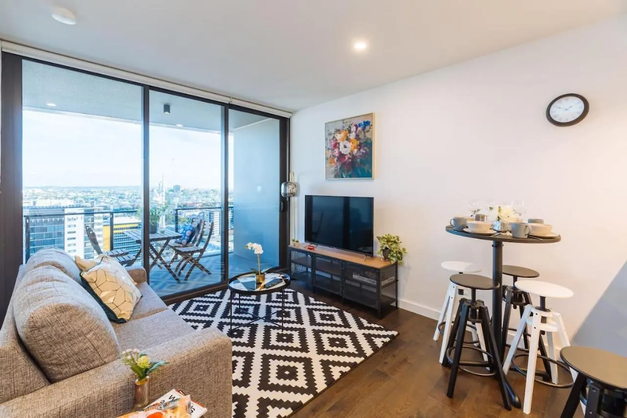 Location 2Bd Apt W Spectacular City Views Brisbane Apartment